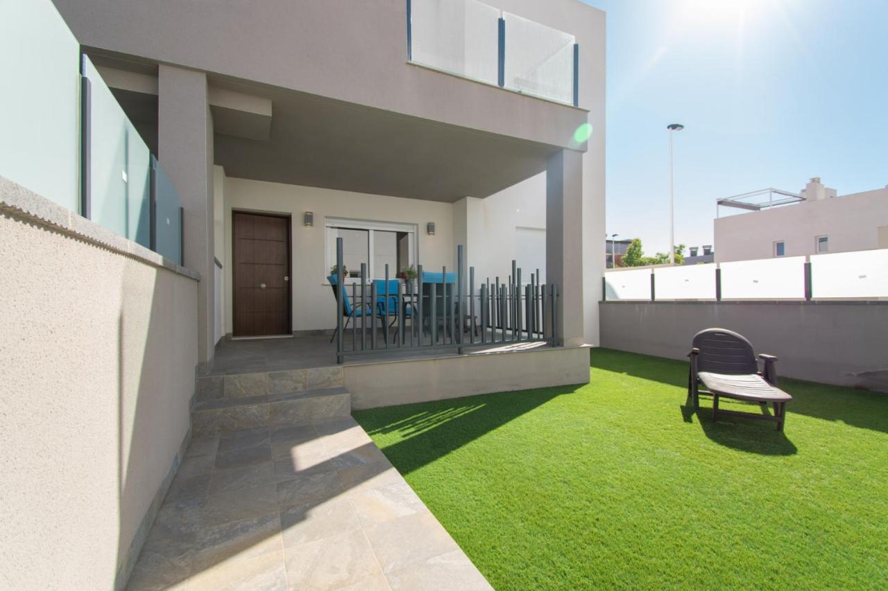 059 Luxury Bungalow - Ac/Wifi Torrevieja Exterior photo